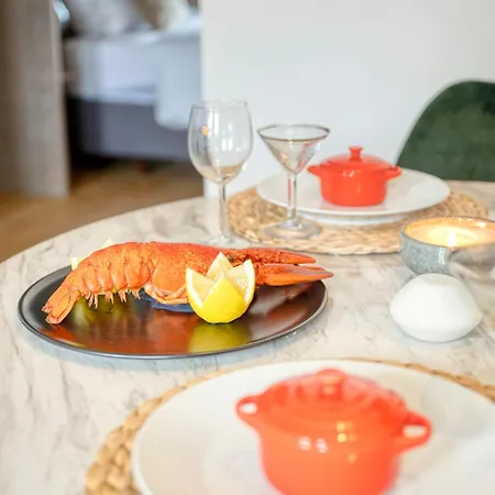 Spacious & Luminous Gem In Historic Building * Gent